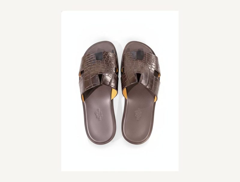 HERMÈS Hermes Izmir Croco — Brown, 41