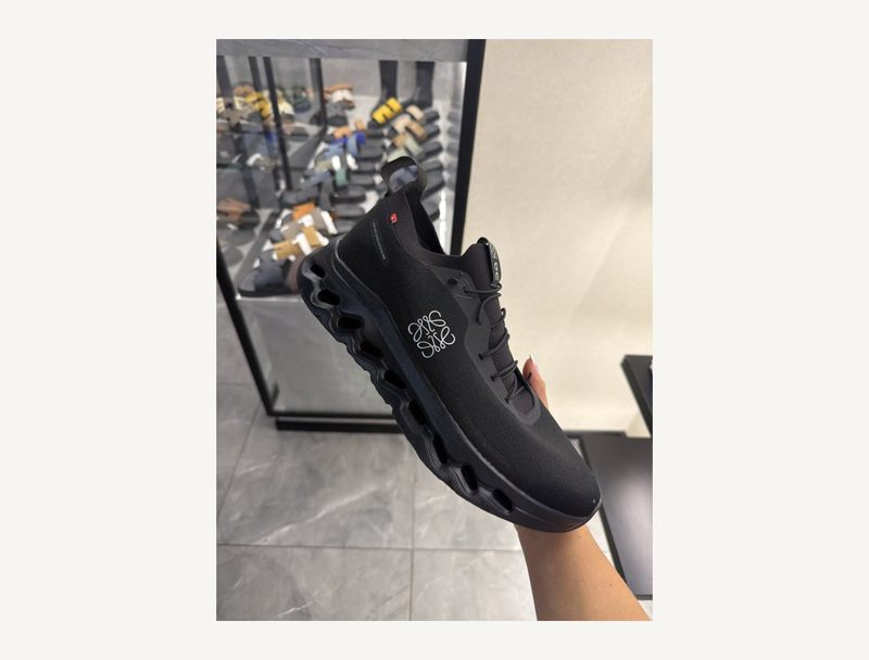 LOEWE Loewe On Running Sneaker — Black, 46